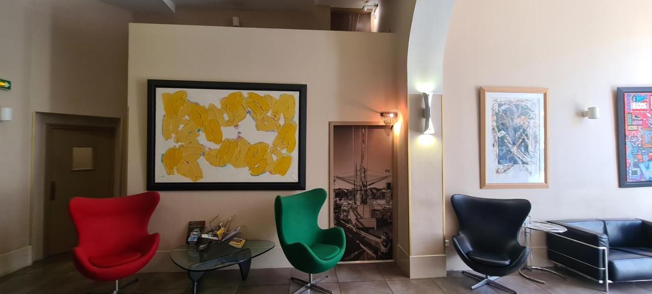 Hotel Amiraute Tulon Zewnętrze zdjęcie