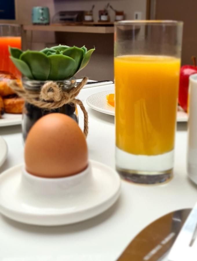 Hotel Amiraute Tulon Zewnętrze zdjęcie