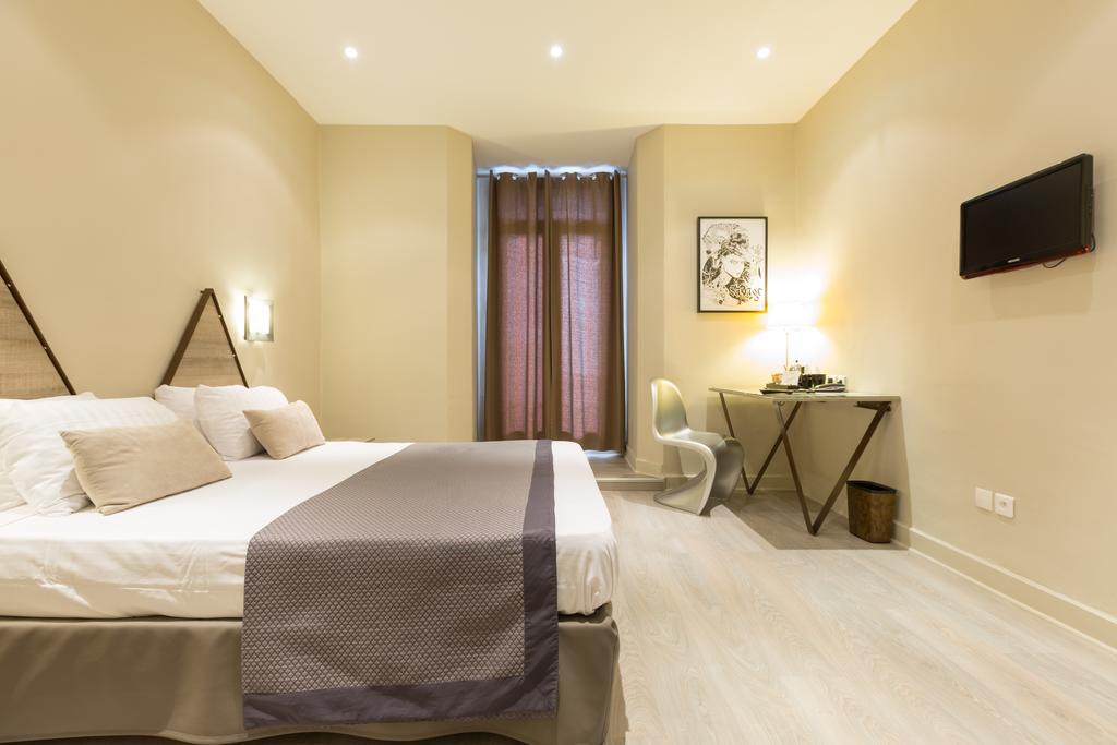 Hotel Amiraute Tulon Zewnętrze zdjęcie
